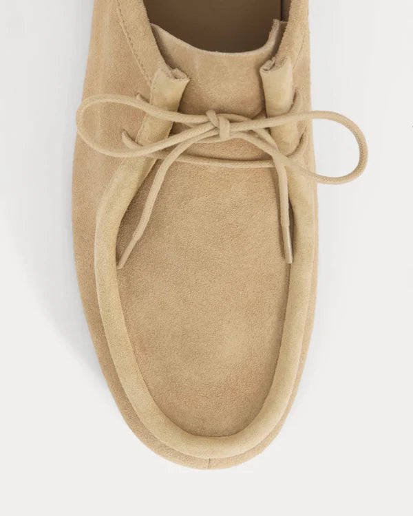 FLATREVE  Leather Lace-Up Shoe
