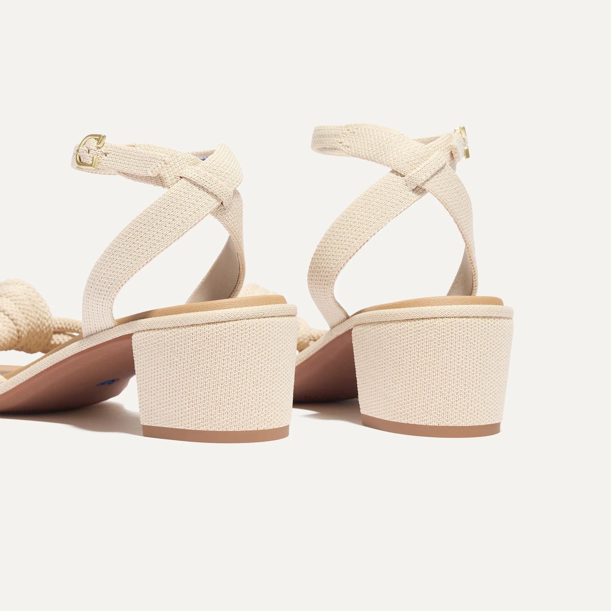 FLATREVE  The Knot Sandal