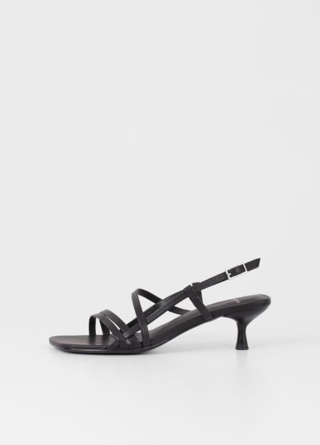 FLATREVE  low heels