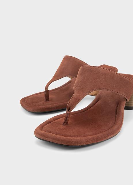FLATREVE  low heels