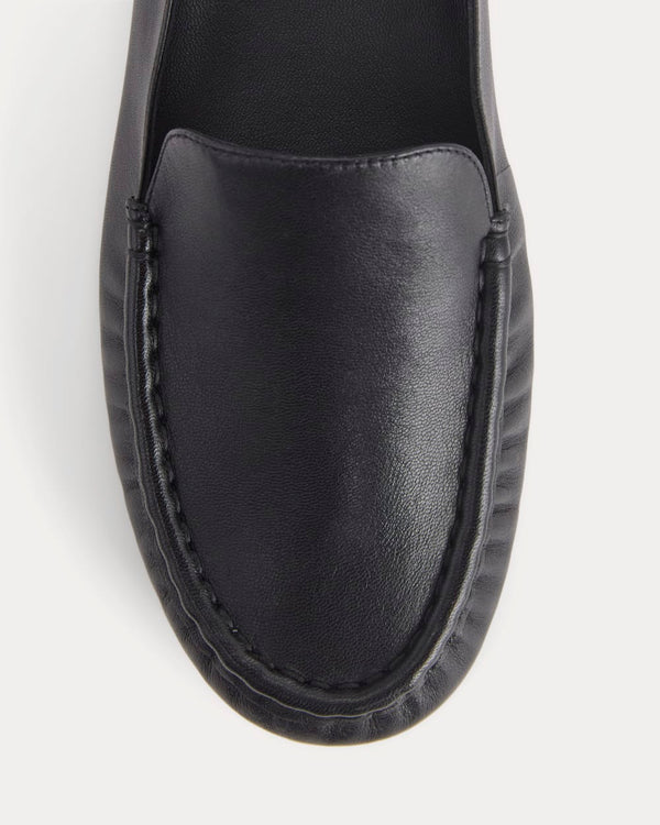 FLATREVE  Leather Day Driver Loafer