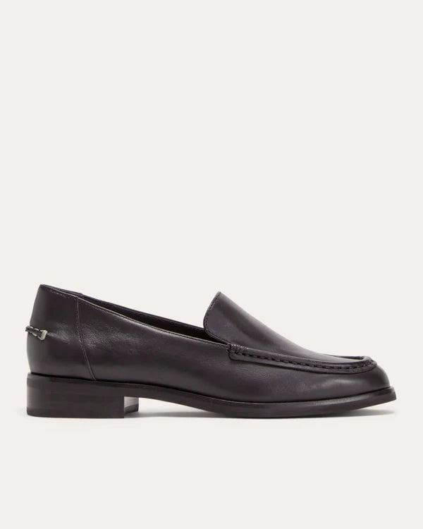 FLATREVE  The Modern Loafer
